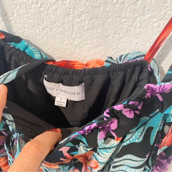 224. LOST + WANDER Beach Wonderland Maxi Dress  in black hawaiian floral Size S - Picture 5 of 7